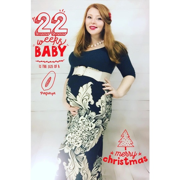 Long Sleeve Hunter Green Maxi Dress - Picture 2 of 7